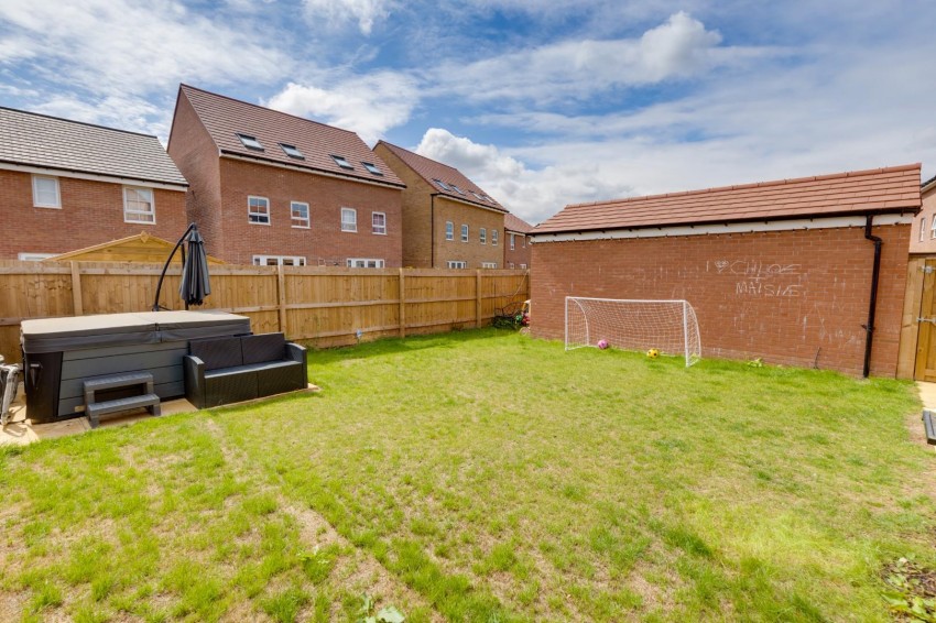 Images for Stratford Road, Overstone, Northampton