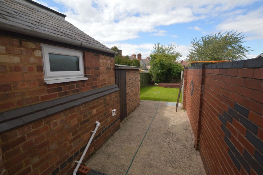 Images for Hunter Street, RUGBY