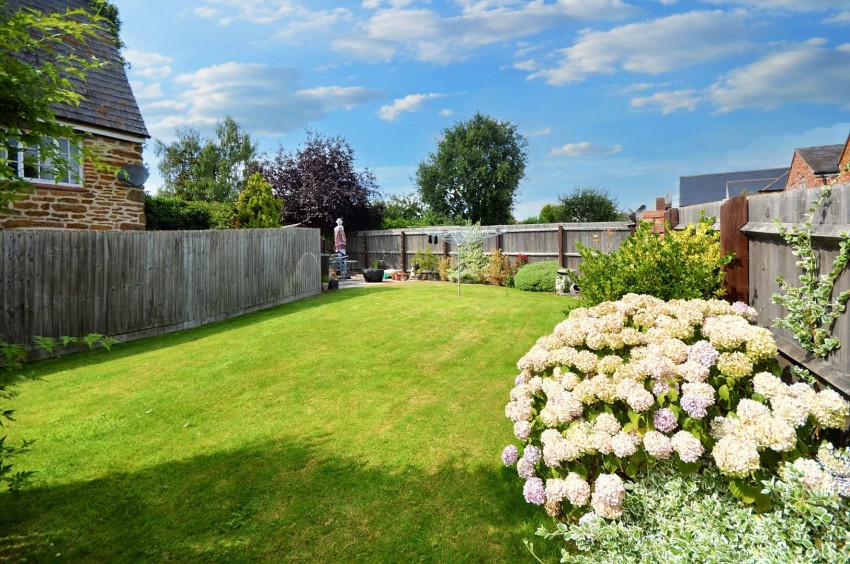 Images for West Street, Earls Barton, NORTHAMPTON