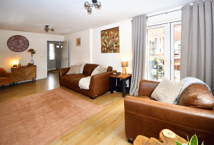 Images for Shoemakers Close, Earls Barton, Northampton