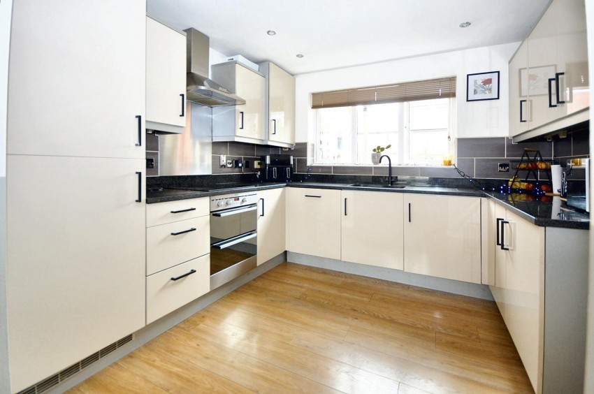 Images for Shoemakers Close, Earls Barton, Northampton
