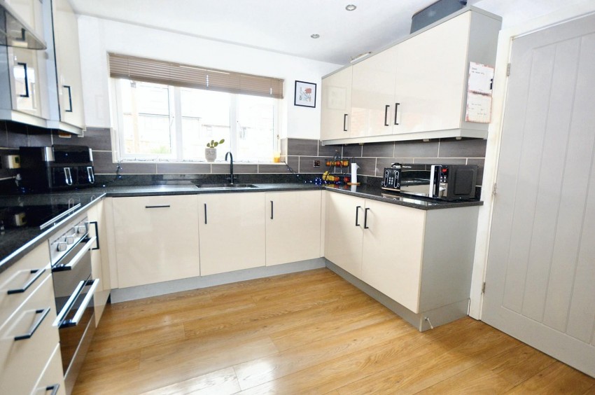 Images for Shoemakers Close, Earls Barton, Northampton