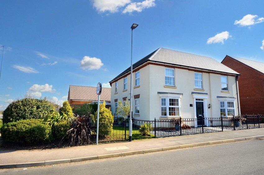 Images for Packwood Crescent, Earls Barton, Northampton