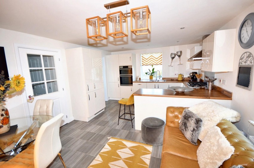 Images for Packwood Crescent, Earls Barton, Northampton
