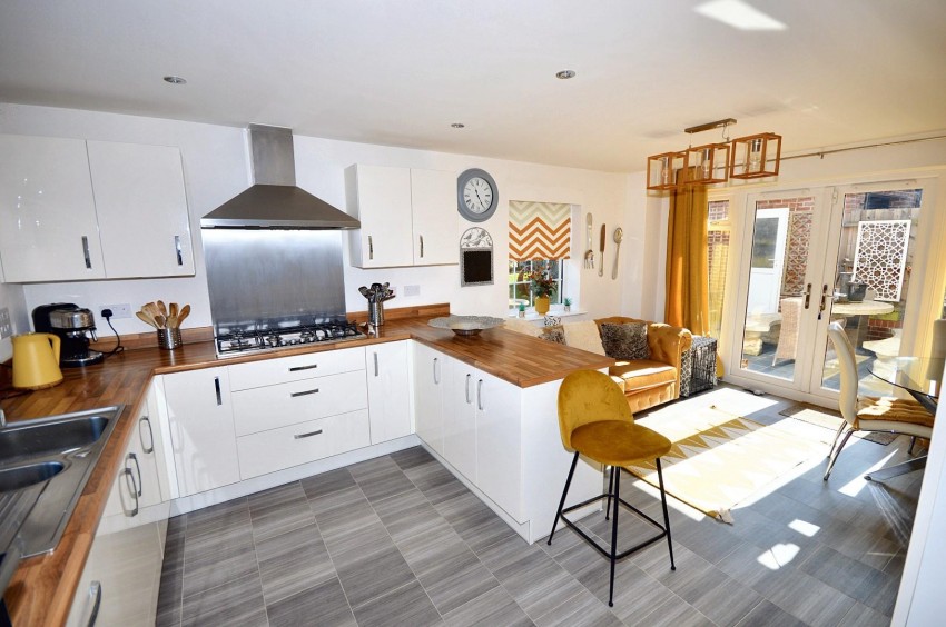 Images for Packwood Crescent, Earls Barton, Northampton