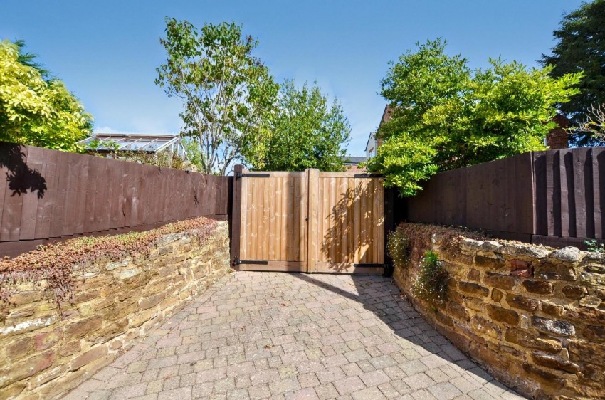 Images for High Street, Harpole, Northampton