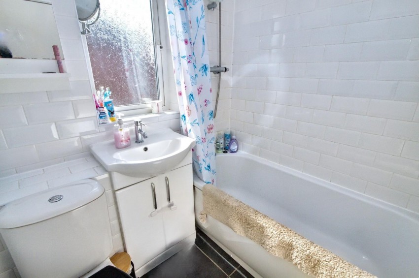 Images for Aynho Crescent, Kingsthorpe