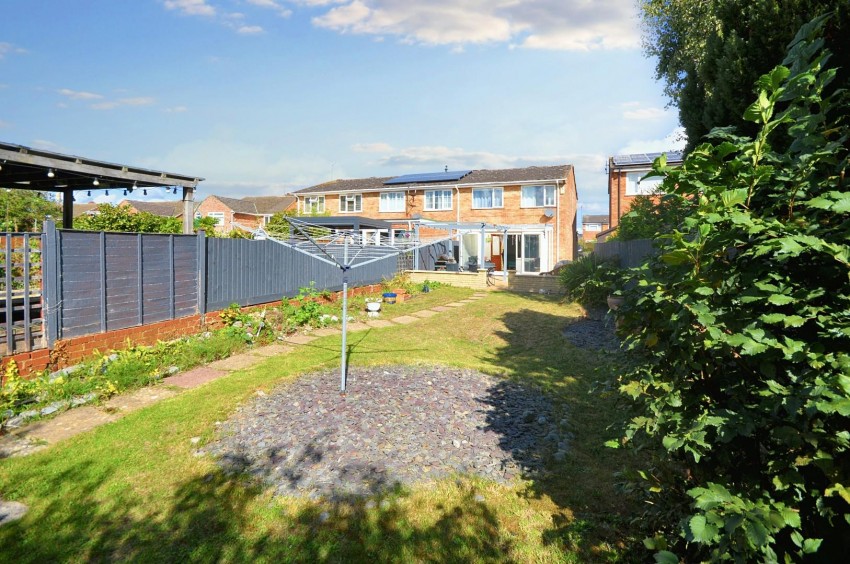 Images for 49 Manor Road, Earls Barton, NORTHAMPTON