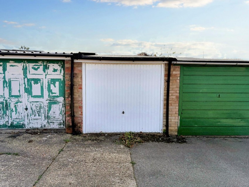 Images for 49 Manor Road, Earls Barton, NORTHAMPTON