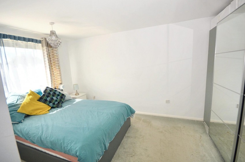 Images for 49 Manor Road, Earls Barton, NORTHAMPTON