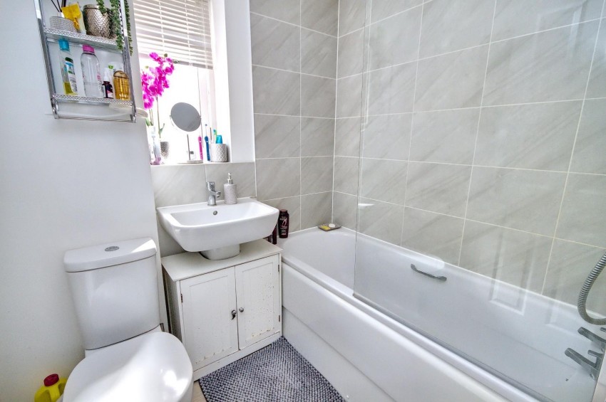 Images for Balmoral Close, Northampton