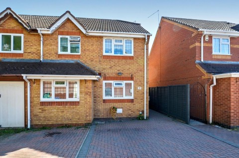 View Full Details for Sandhurst Close, East Hunsbury, Northampton