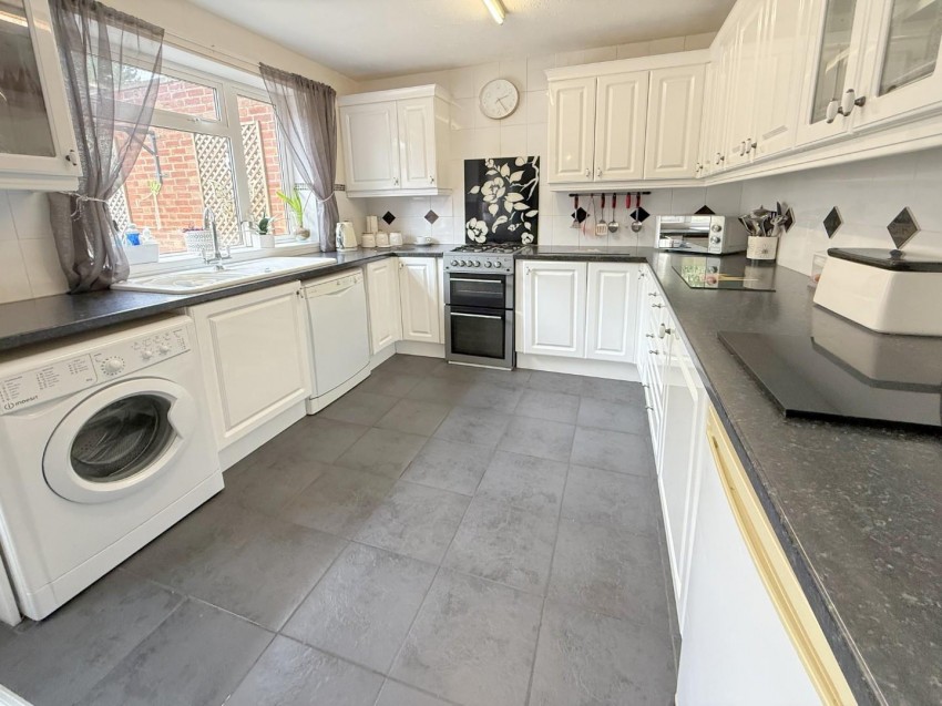 Images for Yates Avenue, Newbold, Rugby