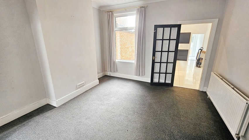 Images for Cedar Road East, Northampton