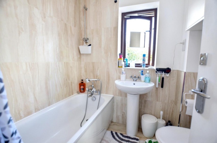 Images for Swinford Hollow, Little Billing, Northampton