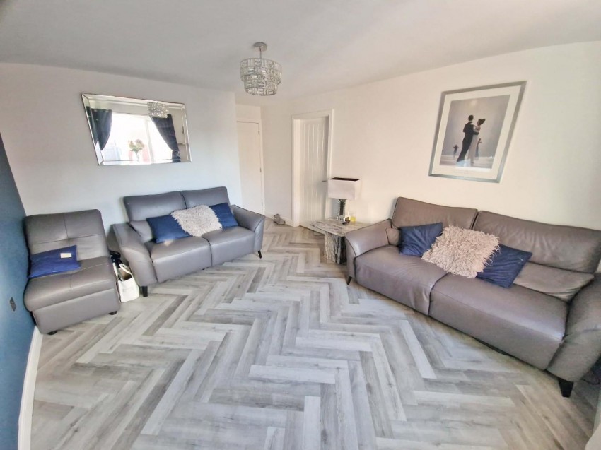 Images for Elder Avenue, Rugby