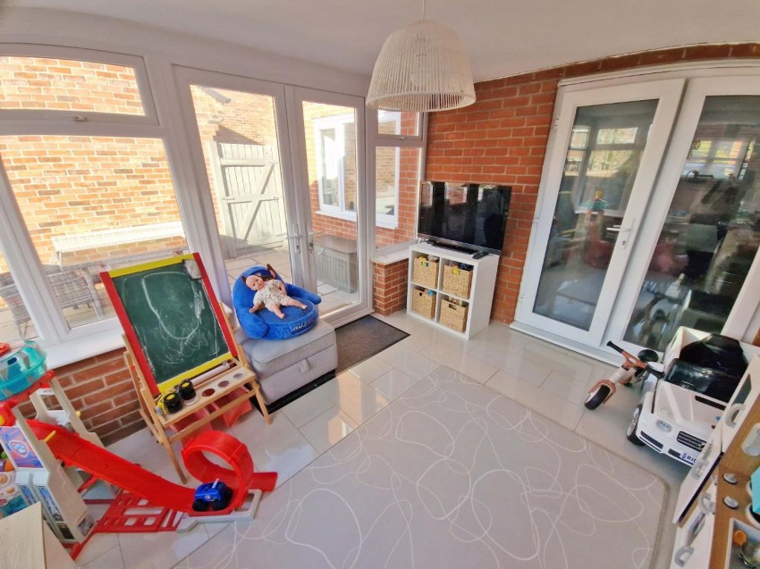 Images for Elder Avenue, Rugby