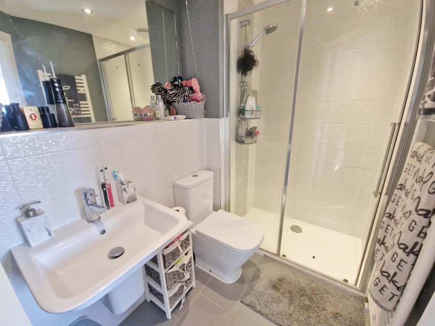 Images for Elder Avenue, Rugby