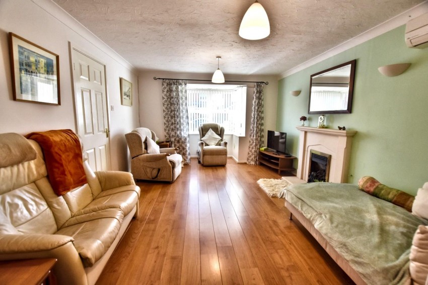 Images for Jenner Crescent, Northampton