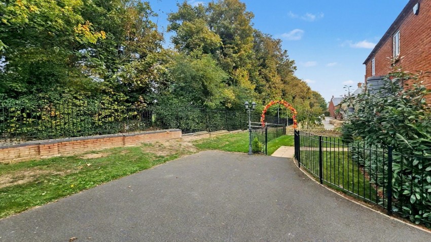 Images for Blacksmith Road, Roade, Northampton