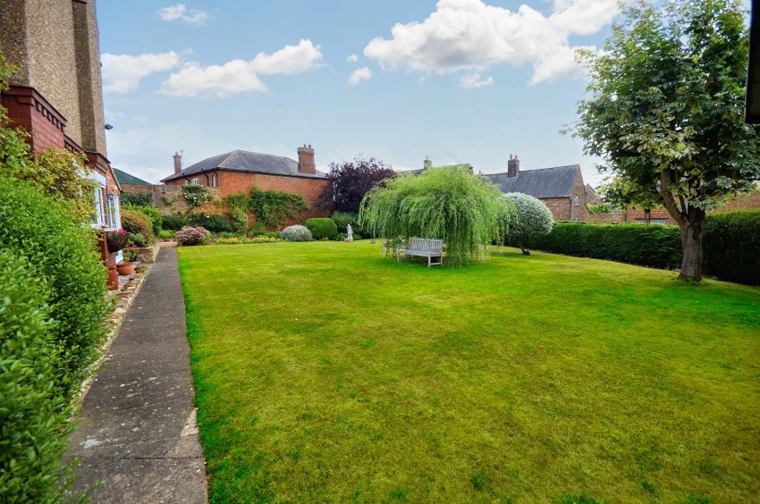Images for Northampton Road, Earls Barton, NORTHAMPTON