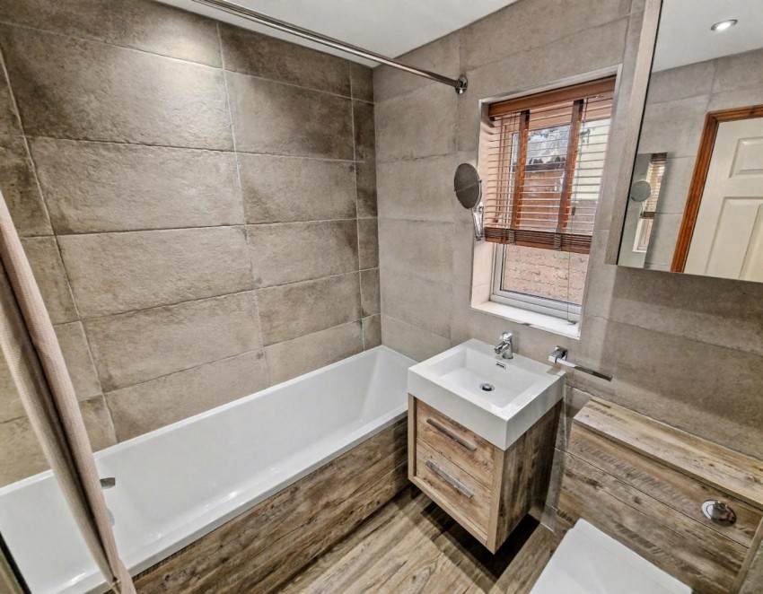 Images for Burrows Vale, Brixworth, Northampton