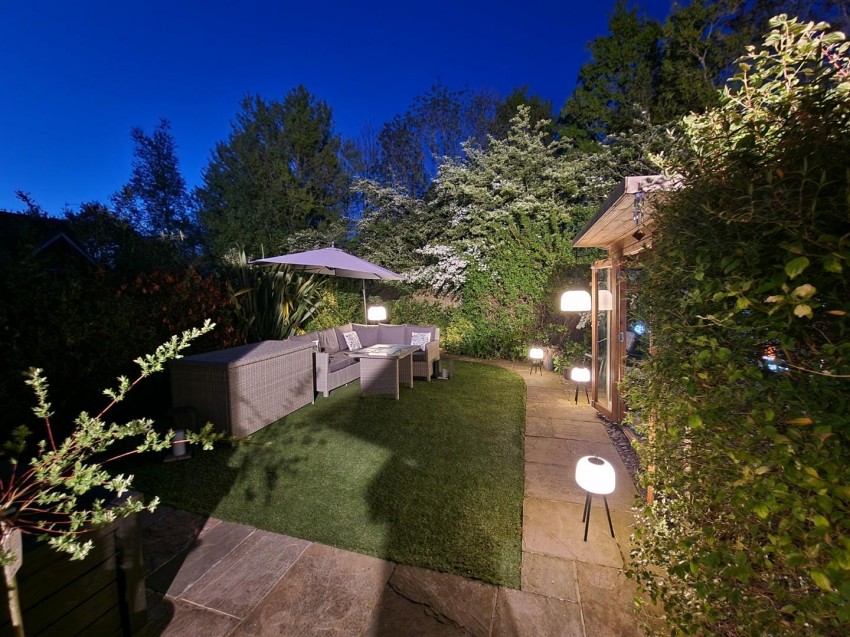 Images for Burrows Vale, Brixworth, Northampton