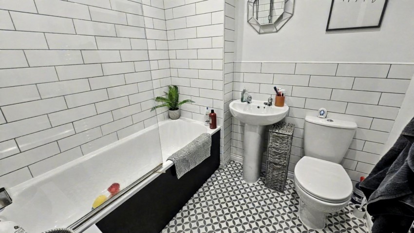 Images for Walkers Way, Roade, Northampton