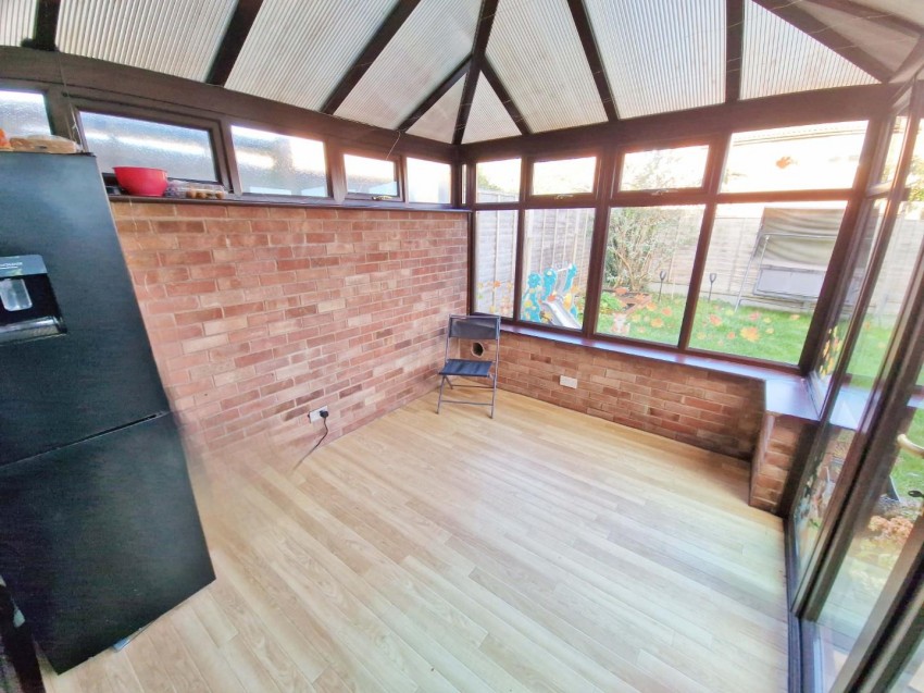 Images for Walnut Way, RUGBY