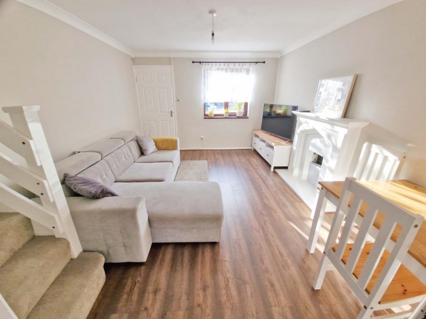 Images for Walnut Way, RUGBY