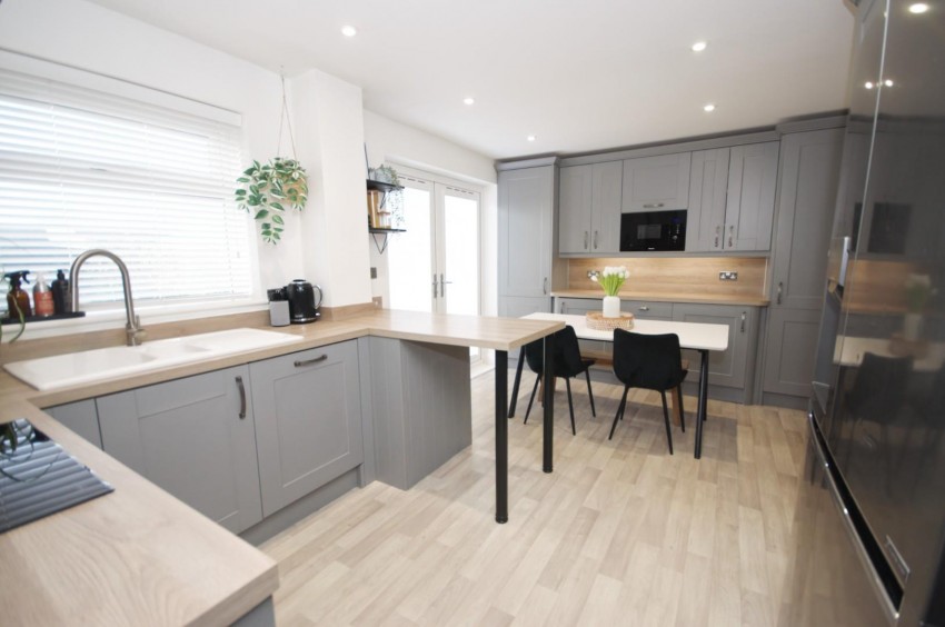 Images for Cordon Crescent, Earls Barton, Northampton