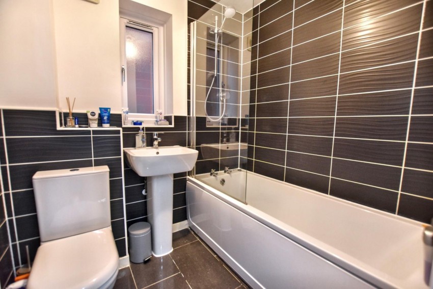 Images for Lee Road, Lower Harlestone, Northampton