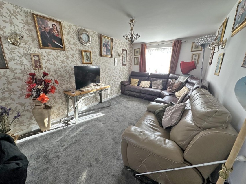 Images for Wimbourne Road, Houlton, RUGBY