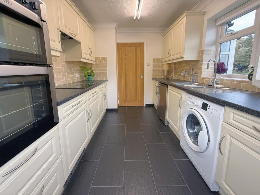 Images for School Road, Bulkington, Bedworth