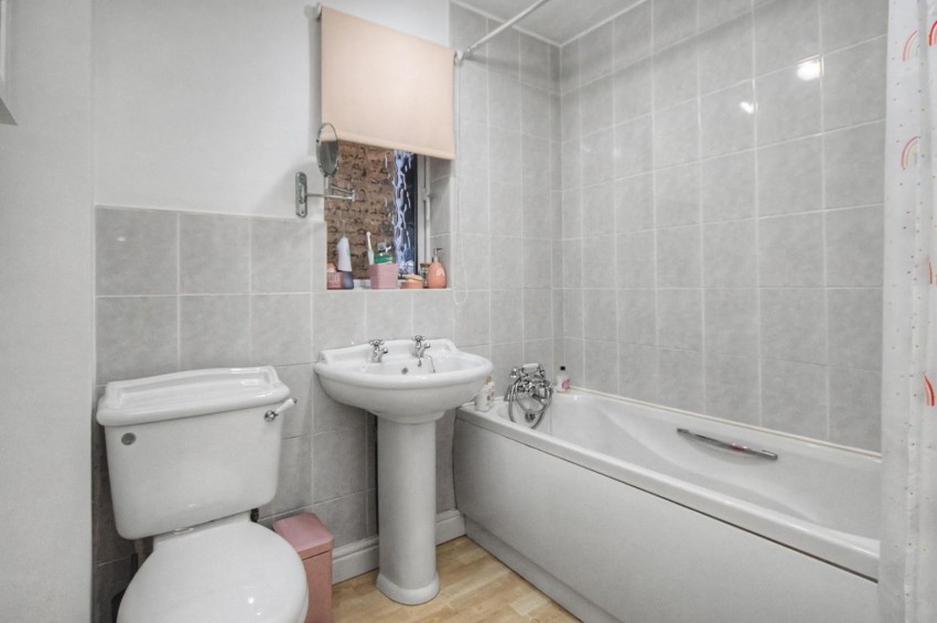 Images for Burrows Vale, Brixworth, Northampton