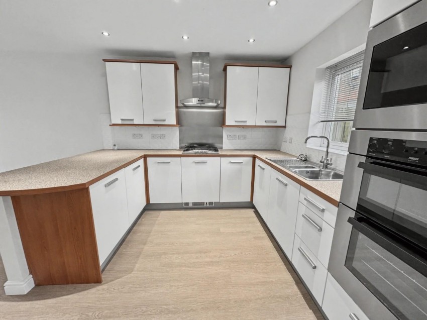 Images for Frewen Road, Cawston, Rugby