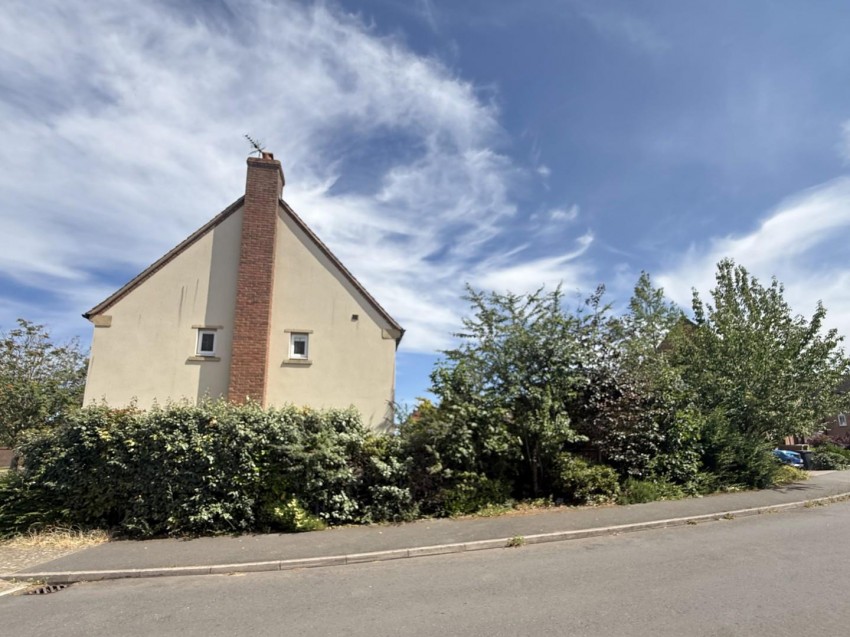 Images for Frewen Road, Cawston, Rugby