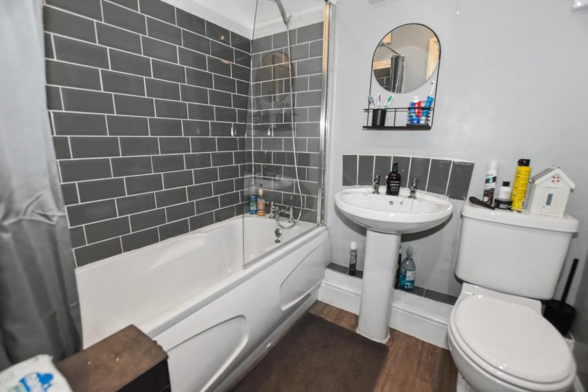 Images for Edinburgh Road, Queens Park, Northampton