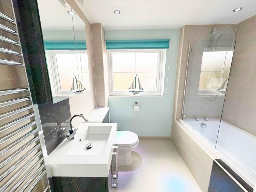 Images for Francis Drive, Cawston, Rugby