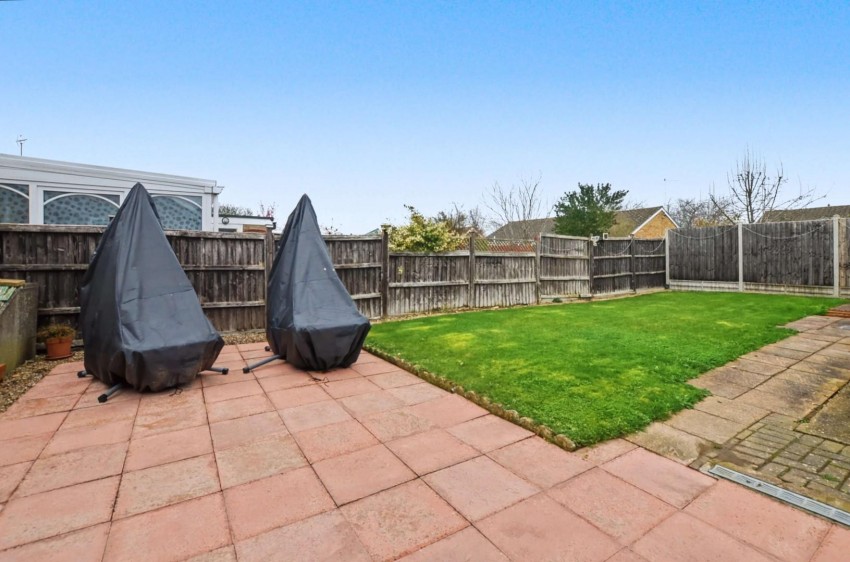 Images for 47 Willow View, Kislingbury, NORTHAMPTON