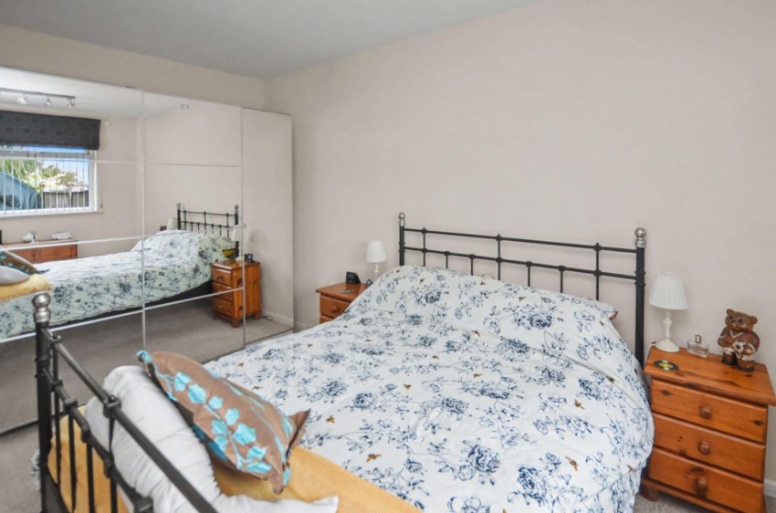 Images for 47 Willow View, Kislingbury, NORTHAMPTON