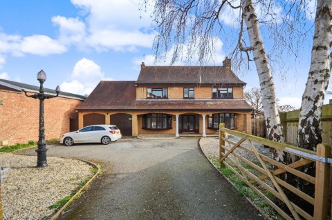 View Full Details for Wellingborough Road, Earls Barton, NORTHAMPTON