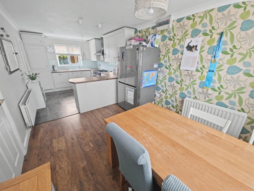 Images for Cave Close, Cawston, Rugby