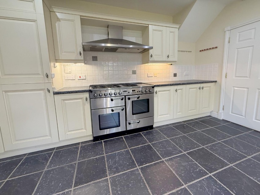 Images for The Hall Close, Dunchurch, Rugby