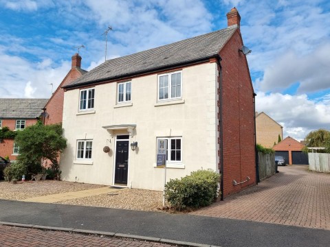View Full Details for Fieldfare Close, Coton Meadows, Rugby