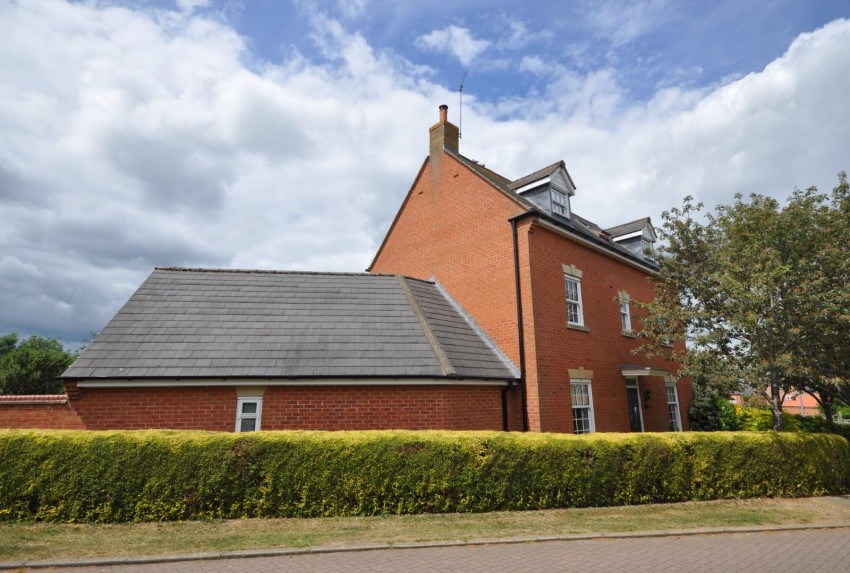 Images for Malaslea, Mawsley, Kettering