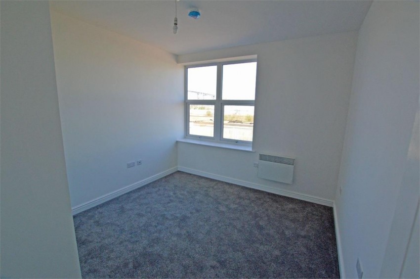 Images for Sandy House, Woodside Park, Rugby