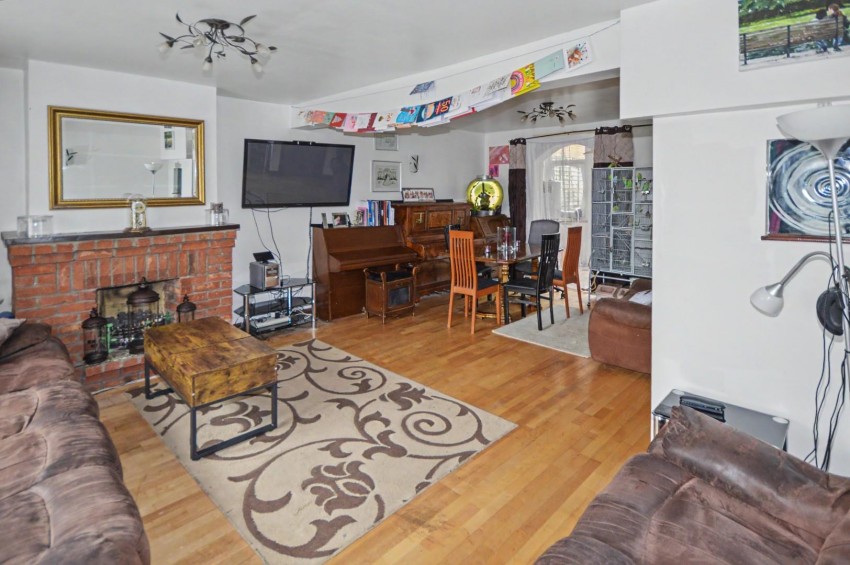 Images for Wellingborough Road, Earls Barton, Northampton