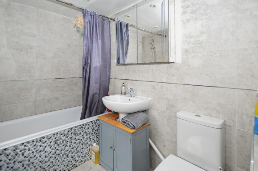 Images for Wellingborough Road, Earls Barton, Northampton