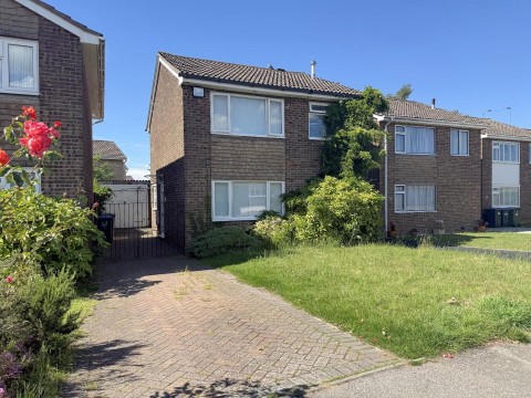 View Full Details for Chaucer Road, Rugby